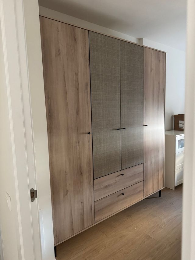 Armario grande madera