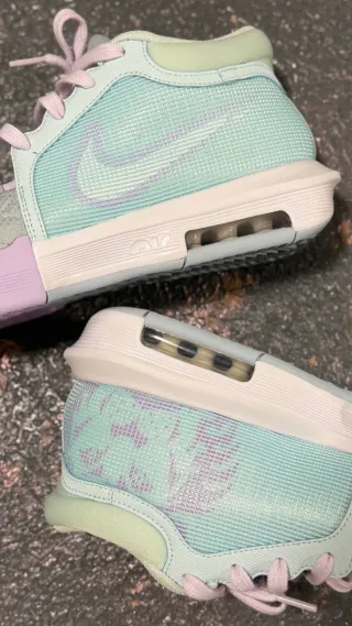 Nike LeBron Witness 8 Morado/Verde Azulado