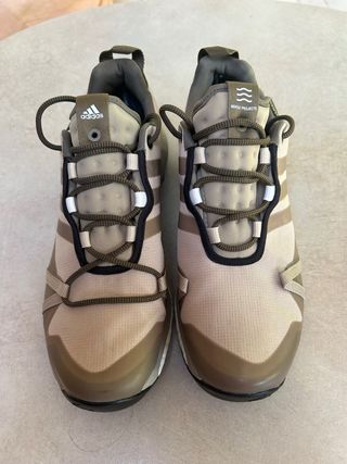 Zapatillas Trekking Adidas Edición Especial Beige/