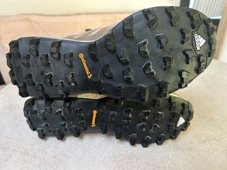 Zapatillas Trekking Adidas Edición Especial Beige/