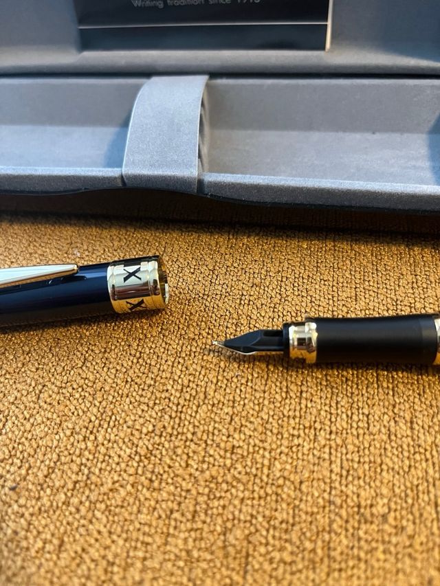 Estuche Pluma Tombo Negro