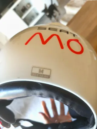 2 Cascos  de moto blanco con detalles rojos
