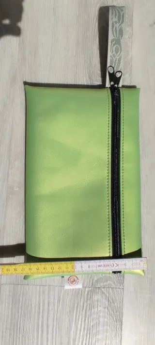 Pochette da polso REDO verde brillante