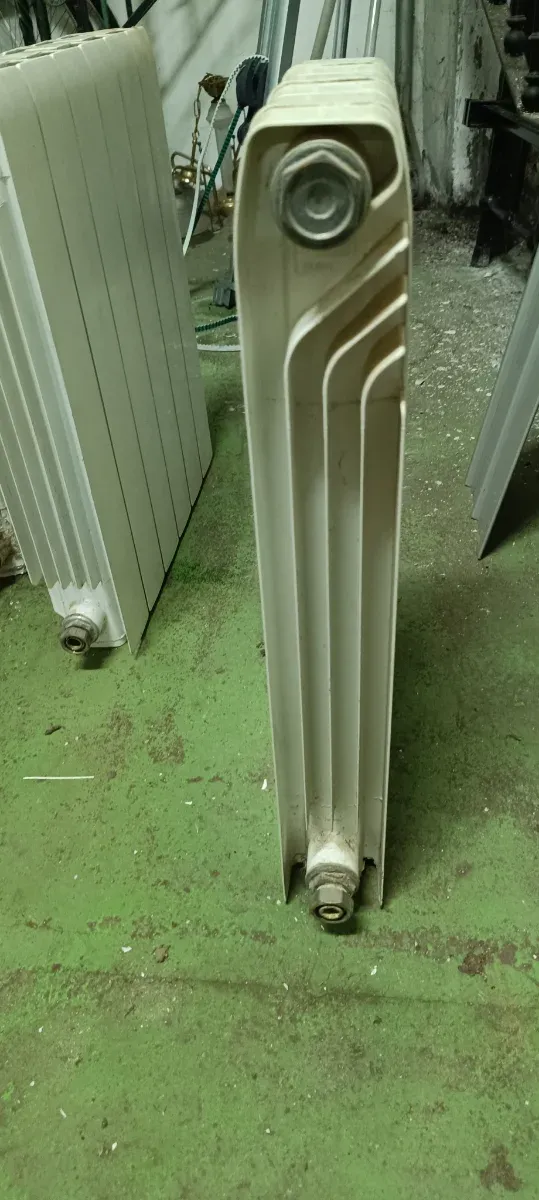 Radiador de aluminio blanco varios elementos
