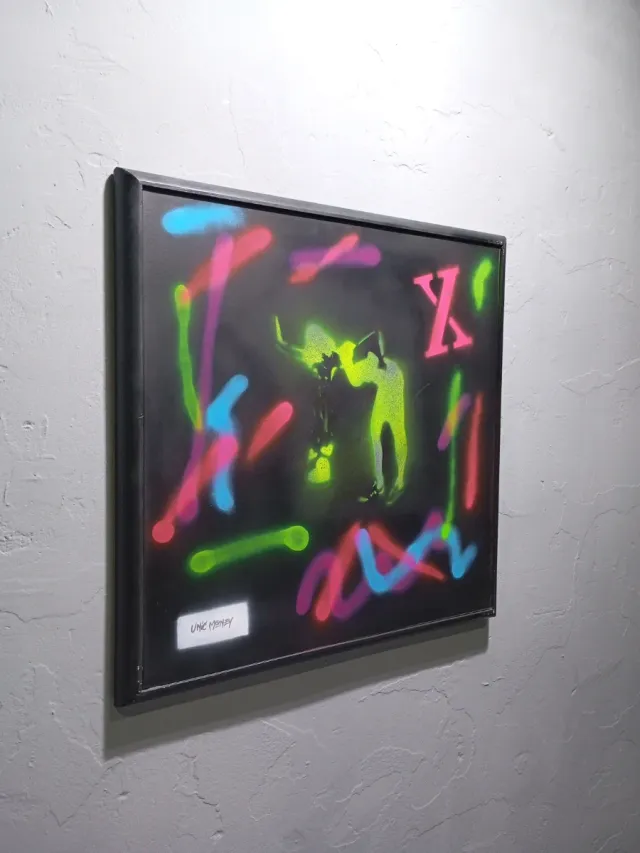 Únic Money  " party "