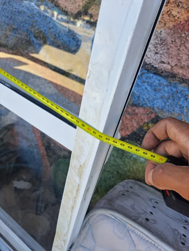Puerta de aluminio con cristal