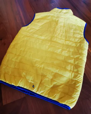 Chaleco Mountain Pro reversible azul y amarillo