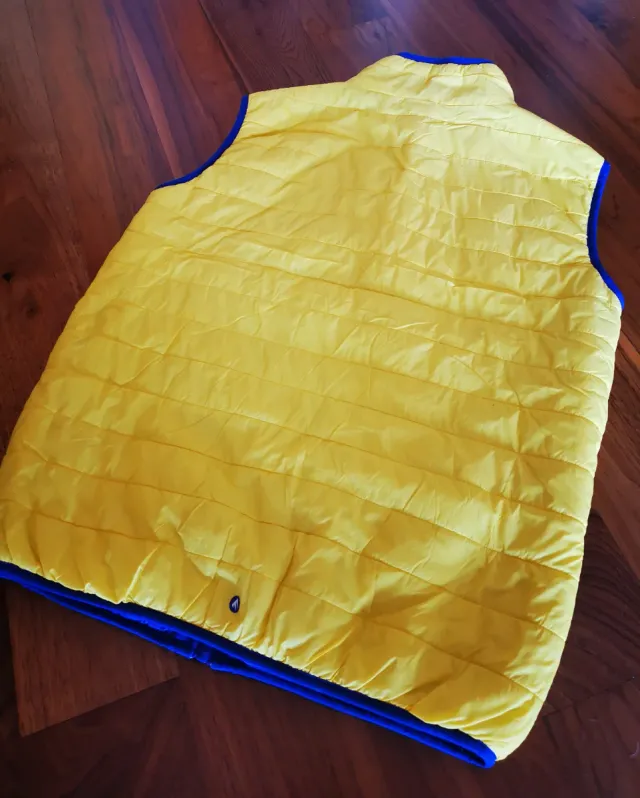 Chaleco Mountain Pro reversible azul y amarillo