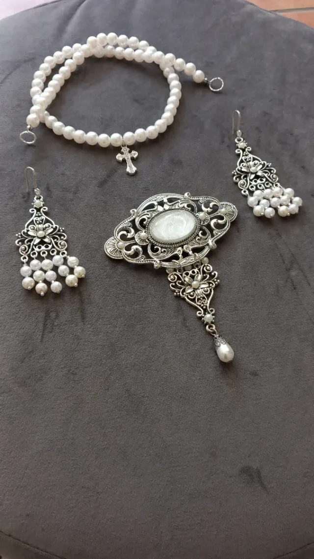 Aderezo huertana plata y perla