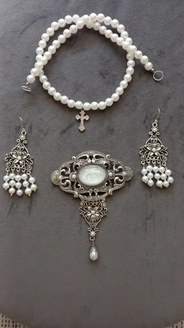 Aderezo huertana plata y perla