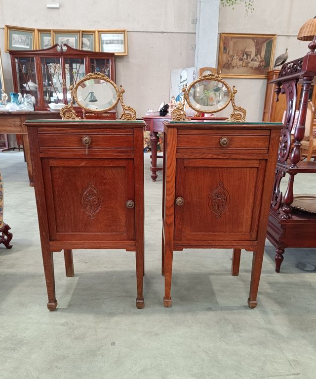 Mesitas de madera estilo Luis XVI