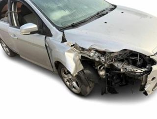Despiece FORD FOCUS Color PLATA G8DB LIM. (CB4)
