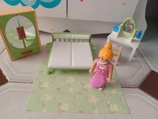Playmobil Dormitorio con Figura y Muebles