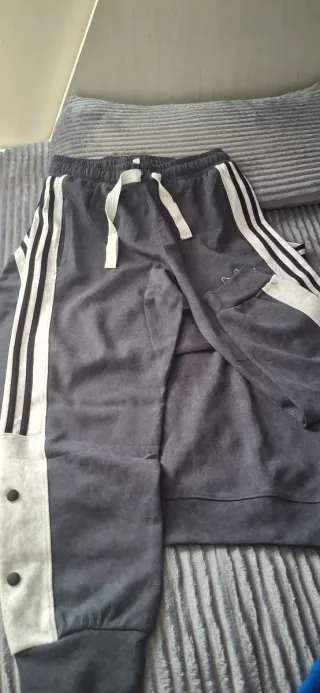 Chándal Gris y Blanco