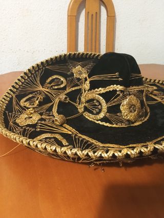 Sombrero Mariachi Negro y Dorado