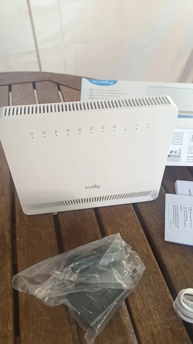 Router Cudy 4G LTE Cat 6 LT700E