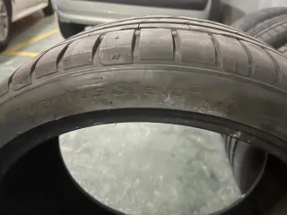 Dos Neumáticos 225/40 19