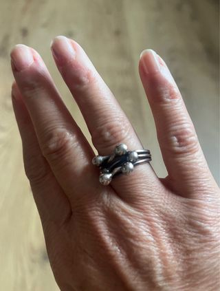 Anillo plata con bolitas