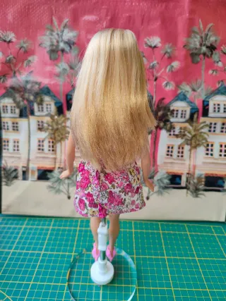Barbie con vestito floreale