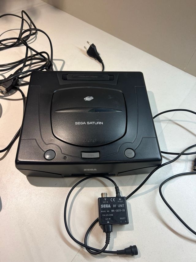 Consola Sega Saturn Negra + 2 Mandos