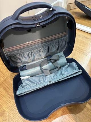 Neceser rígido tipo maleta azul