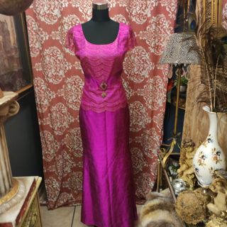 Traje Madrina Intercostura T44 Morado