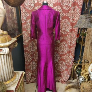 Traje Madrina Intercostura T44 Morado