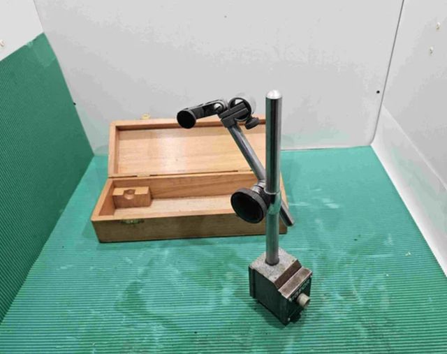 AGFOR SOPORTE IMANTADO PARA RELOJ COMPARADOR