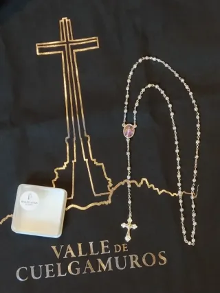 Rosario Valle de Cuelgamuros Bendecido y tote bag