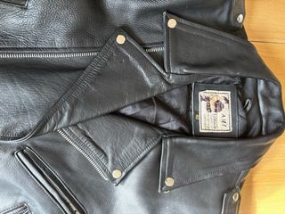 Chaqueta de Piel Negra