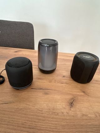 Altavoces Bluetooth (Negro y Gris)