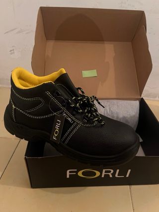Zapatos de seguridad talla 44 y 39