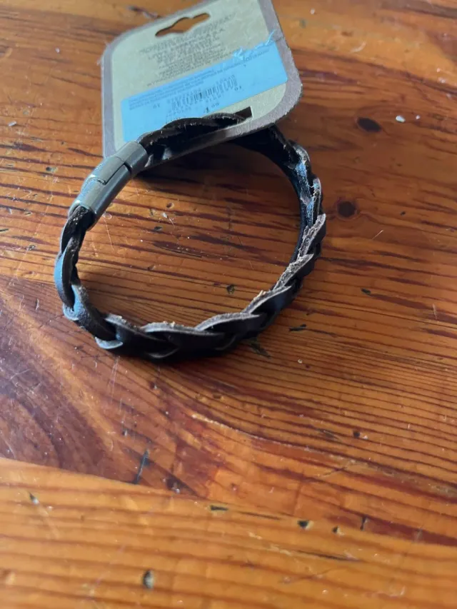 Pulsera de cuero trenzado Inside