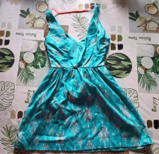 Vestido Stradivarius Talla L