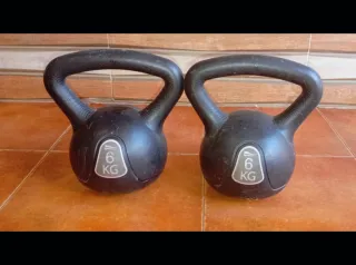 Equipo de pesas y accesorios de gimnasio