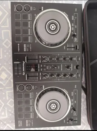 Controlador DJ Pioneer DDJ-RB
