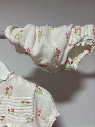 Vestido y braguita bebé flores 18-24m
