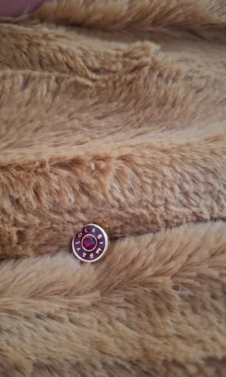 Pendientes Bimba y Lola dorados y rojos