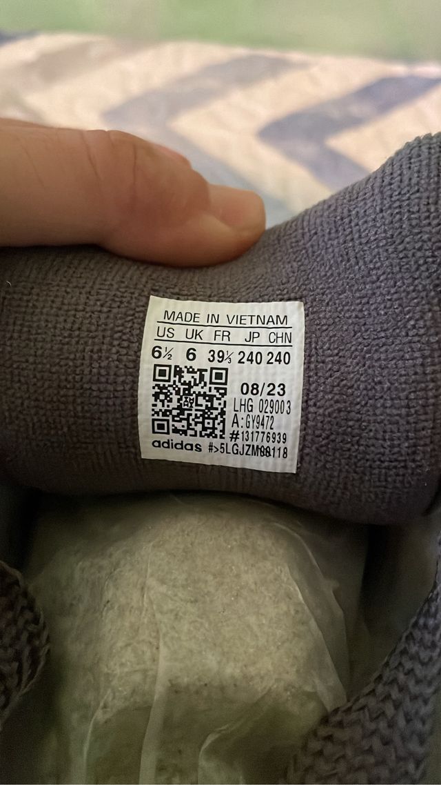 Adidas Campus 00s Gris y Blanco