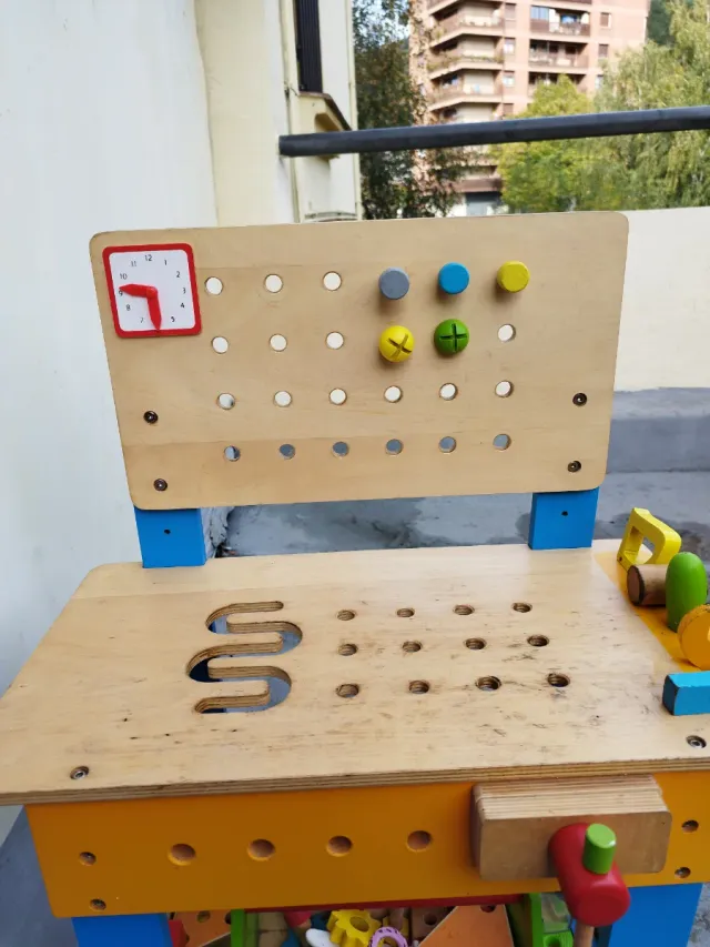 Banco de trabajo de madera para niños
