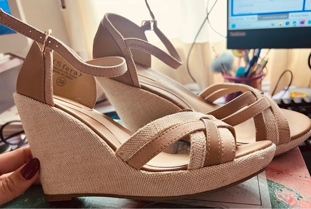 Cuñas Sfera Beige/Marrón Talla 39