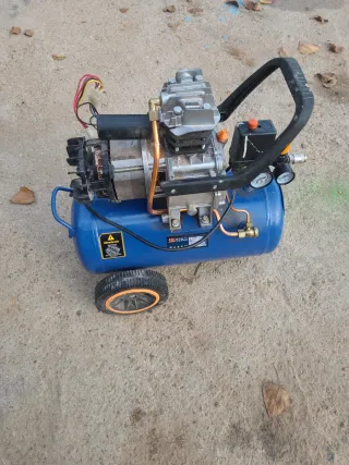 Compresor Dexter Power para reparar o para piezas 
