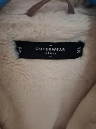 Abrigo engomado rosa Talla S