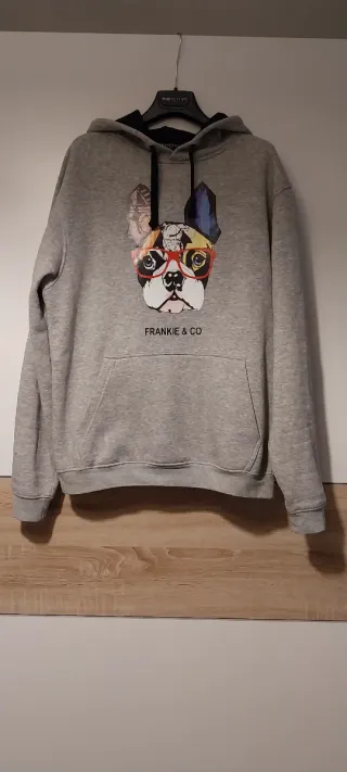 Sudadera Frankie & Co con estampado de perro