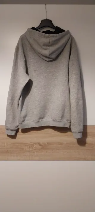 Sudadera Frankie & Co con estampado de perro