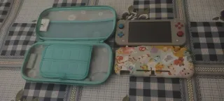 Nintendo Switch Lite Ed. Spada e scudo