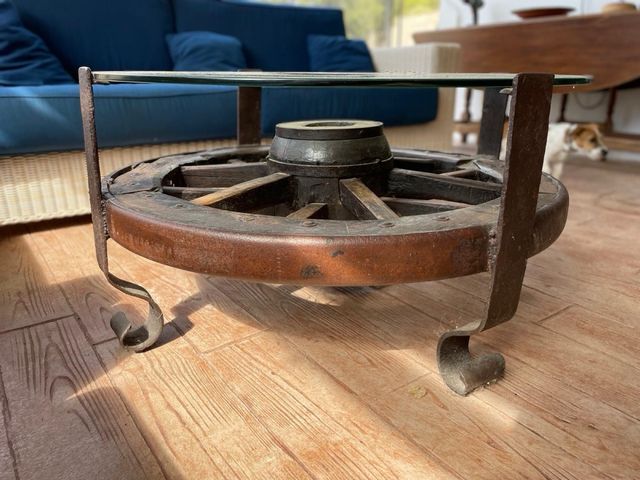 Mesa Rueda Antigua Madera y Cristal