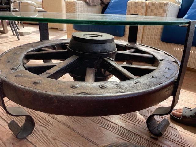 Mesa Rueda Antigua Madera y Cristal