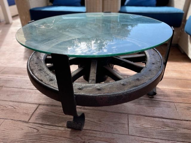 Mesa Rueda Antigua Madera y Cristal