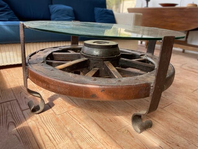 Mesa Rueda Antigua Madera y Cristal